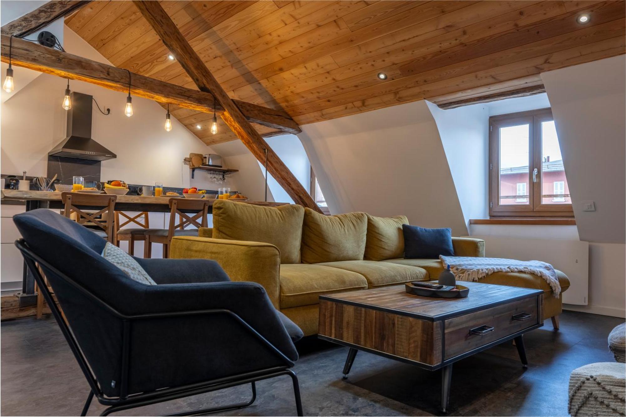 Superbe Loft - Situ Sur La Place Centrale Barcelonnette Exterior foto